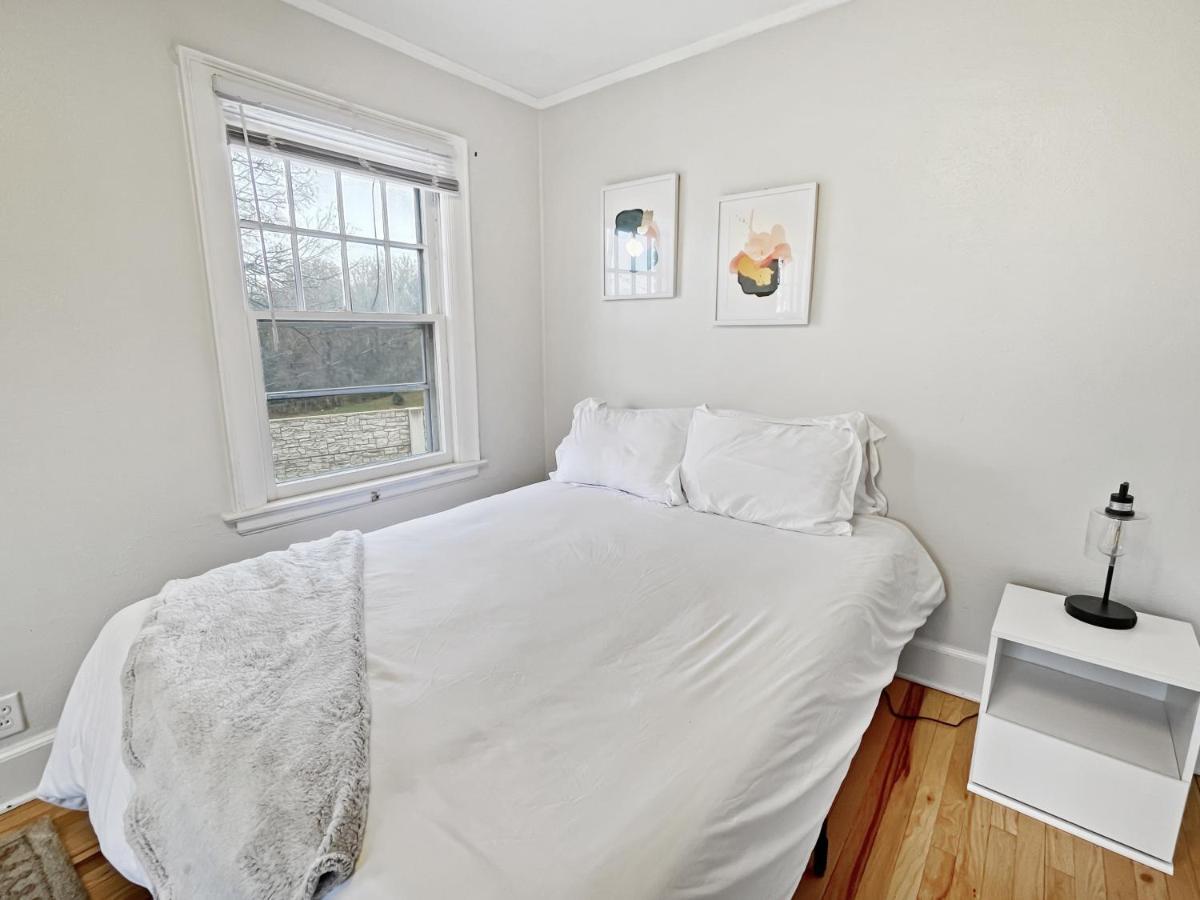 Cozy 3Br Home By Ingersoll Restaurant Scene Des Moines Exterior foto